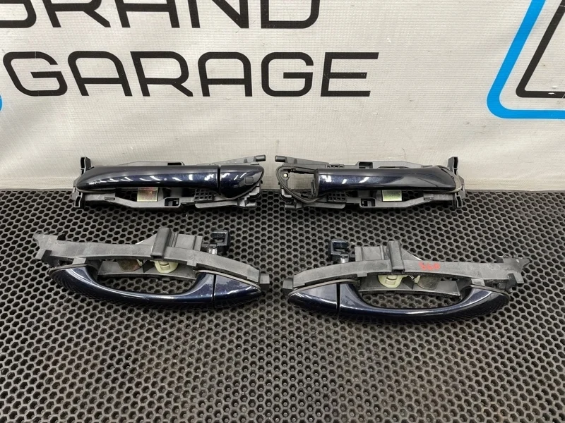 Ручка двери наружная Mercedes-Benz C-Class 2005 A2117601570 W203 271.946 1.8