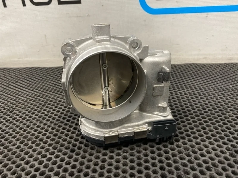 Заслонка дроссельная Mercedes-Benz E-Class 2014 A2761410125 W212 276.952 3.5