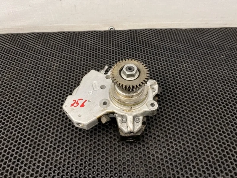 Насос топливный Mercedes-Benz E-Class 2007 A6420700501 W211 642.920 3.0