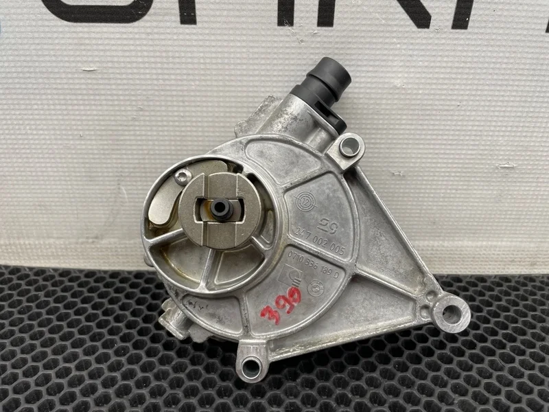 Насос вакуумный Bmw 5-Series 2014 0710336189D F10 N20B20B 2.0