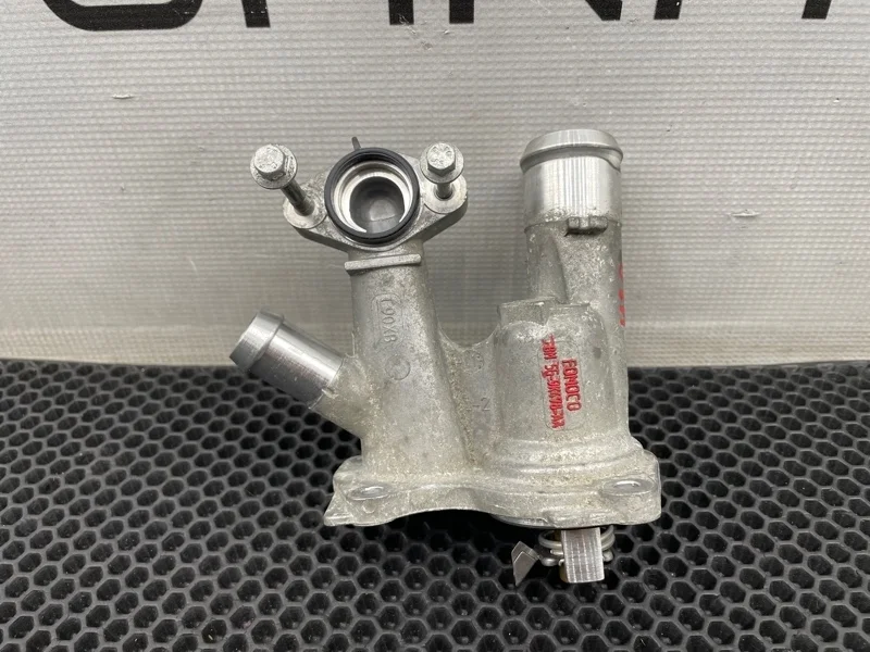 Термостат Volvo S60 2011 31359806 Y20 B4164T 1.6