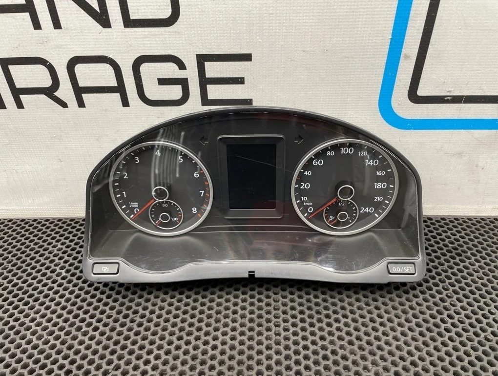 Панель приборов Volkswagen Tiguan 2012 5N0920872B 5N2 CCZD 2.0