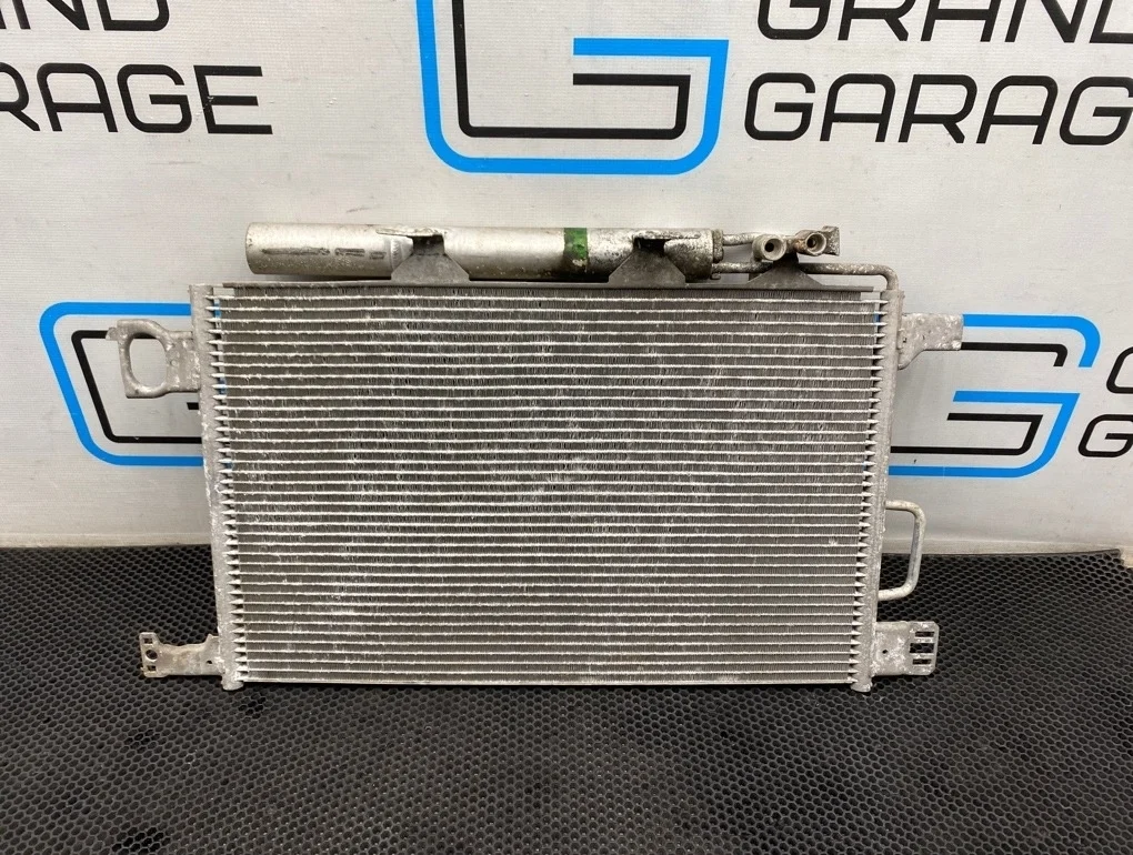 Радиатор кондиционера Mercedes-Benz Clk-Class 2005 A2035000854 W209 272.960 3.5