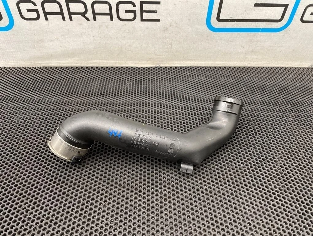Патрубок интеркулера Bmw 7-Series 2010 13717582314 F01 N54B30A 3.0