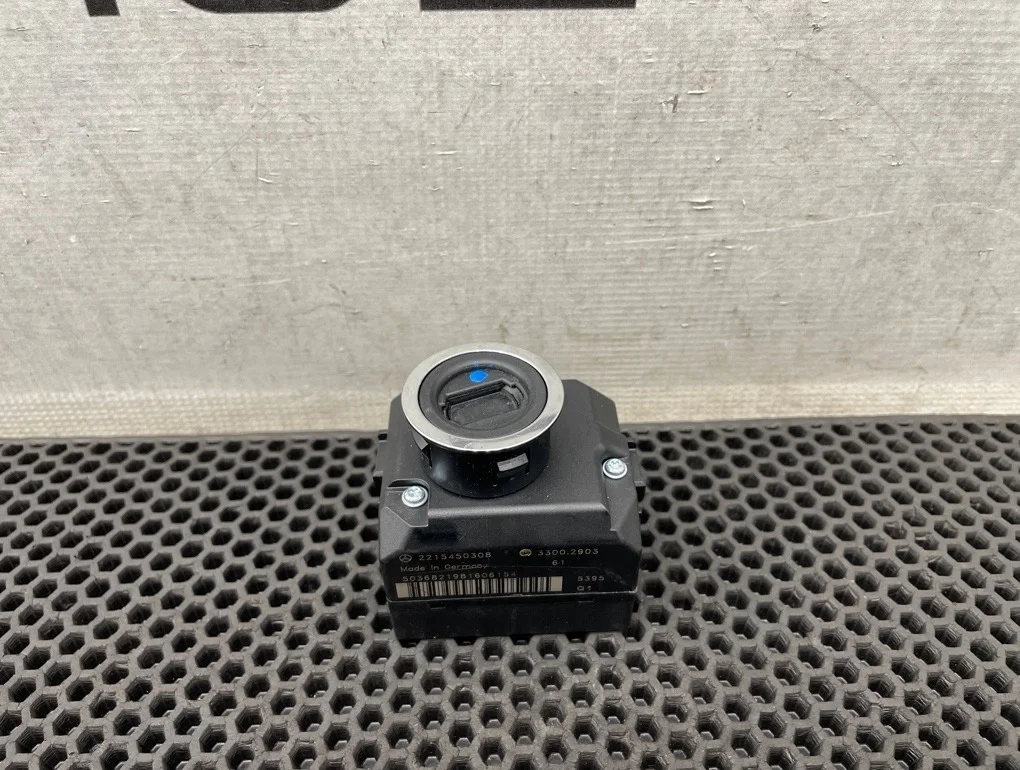 Замок зажигания Mercedes-Benz S-Class 2005 A2215450308 W221 273.961 5.5