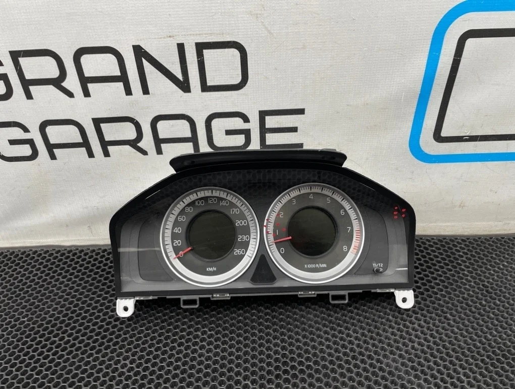 Панель приборов Volvo Xc60 2011 36000915 DZ B4204T6 2.0