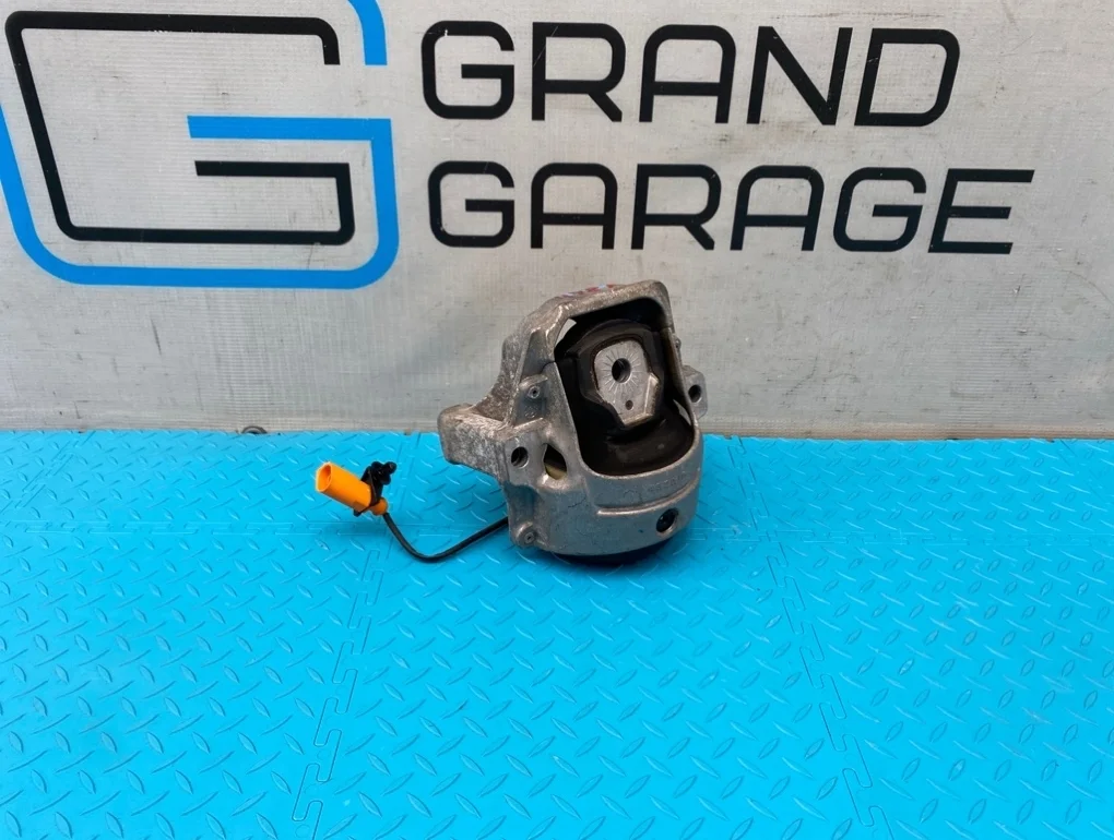 Подушка двигателя Audi A5 2011 8K0199381NQ 8T CDNC 2.0, левая