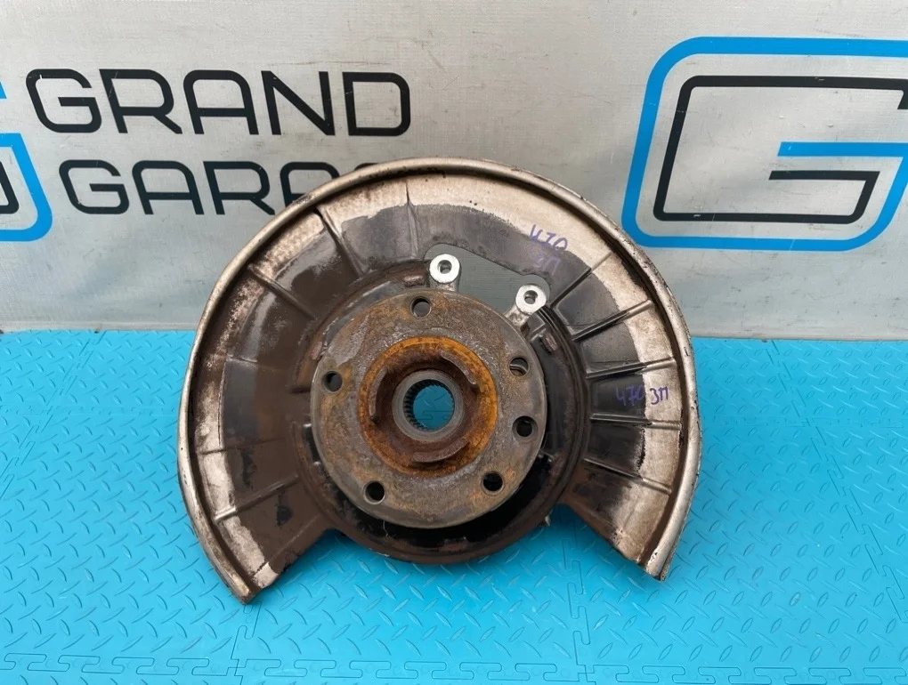 Кулак Porsche Cayenne 2013 95833161200 958 M55.02 3.6, задний правый