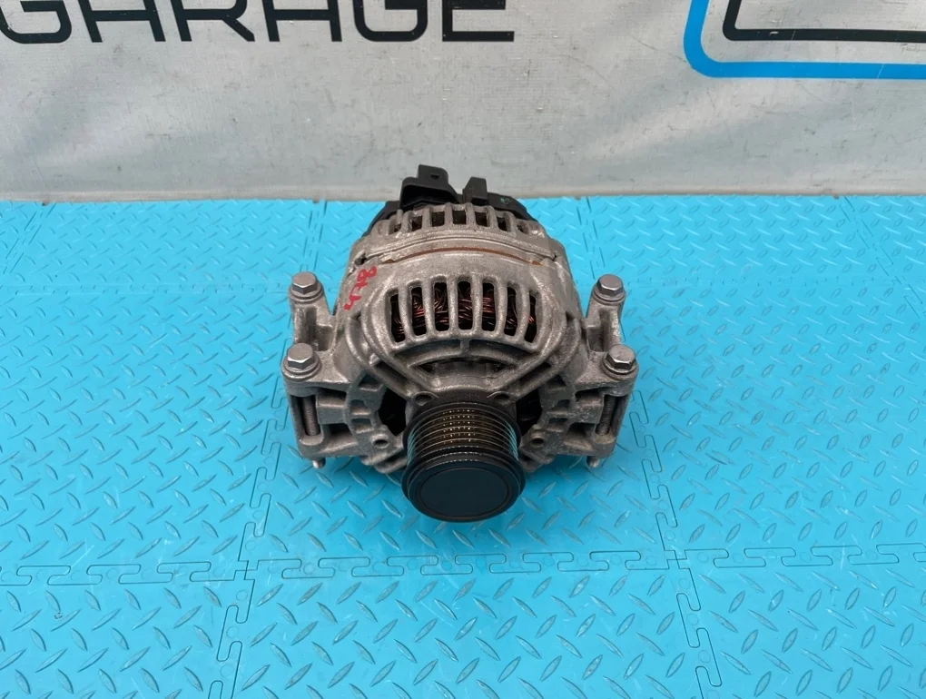 Генератор Audi A5 2011 06H903016L 8T CDNC 2.0