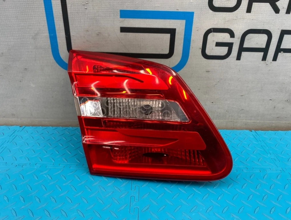 Фонарь Mercedes-Benz B-Class 2013 A2469066300 W246 270.910 1.6, задний левый