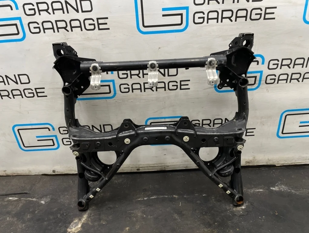 Балка передняя Bmw 1-Series 2013 31106872118 F20 N13B16A 1.6
