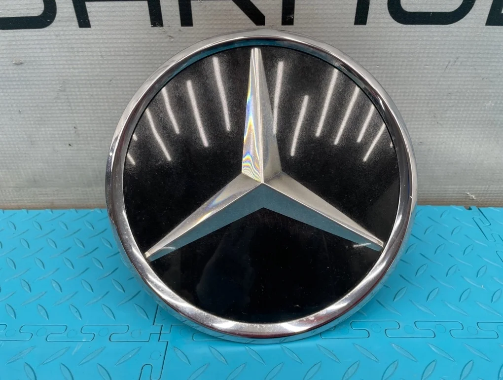 Эмблема Mercedes-Benz Gla-Class 2014 A1648880411 X156 270.920 2.0, передняя