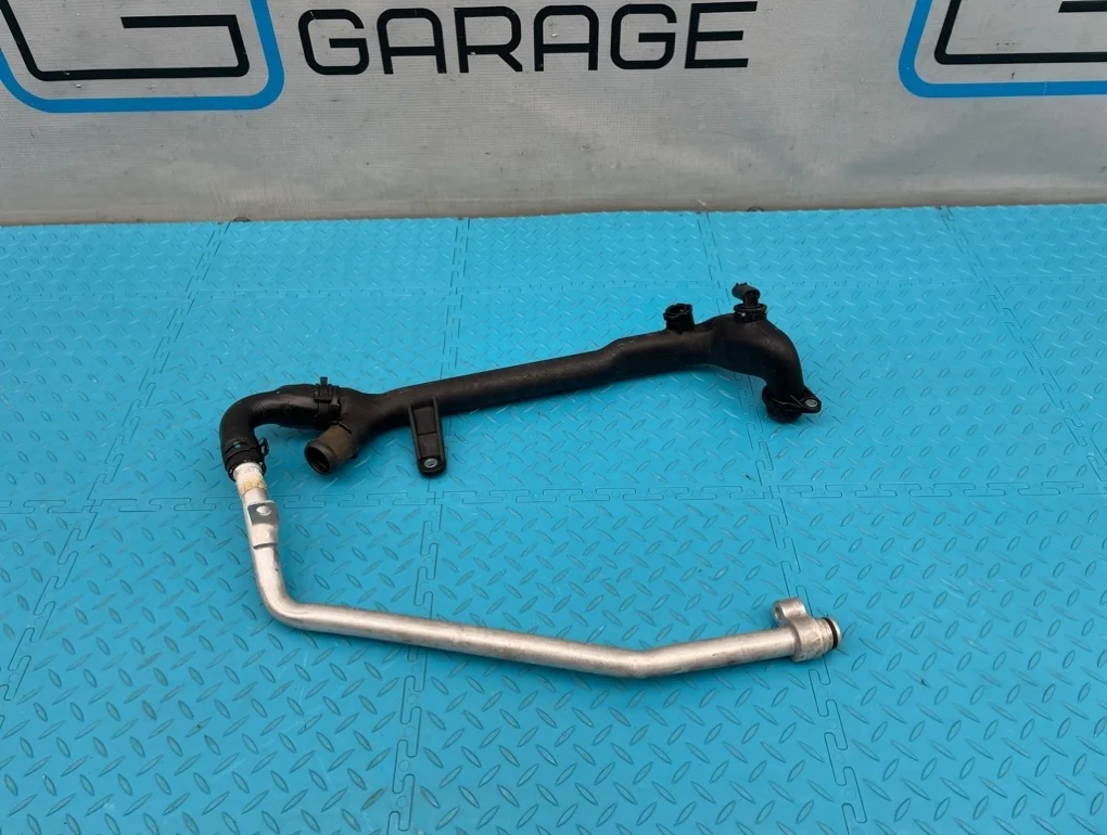 Патрубок охлаждения Mercedes-Benz C-Class 2009 A2712001152 W204 271.950 1.8