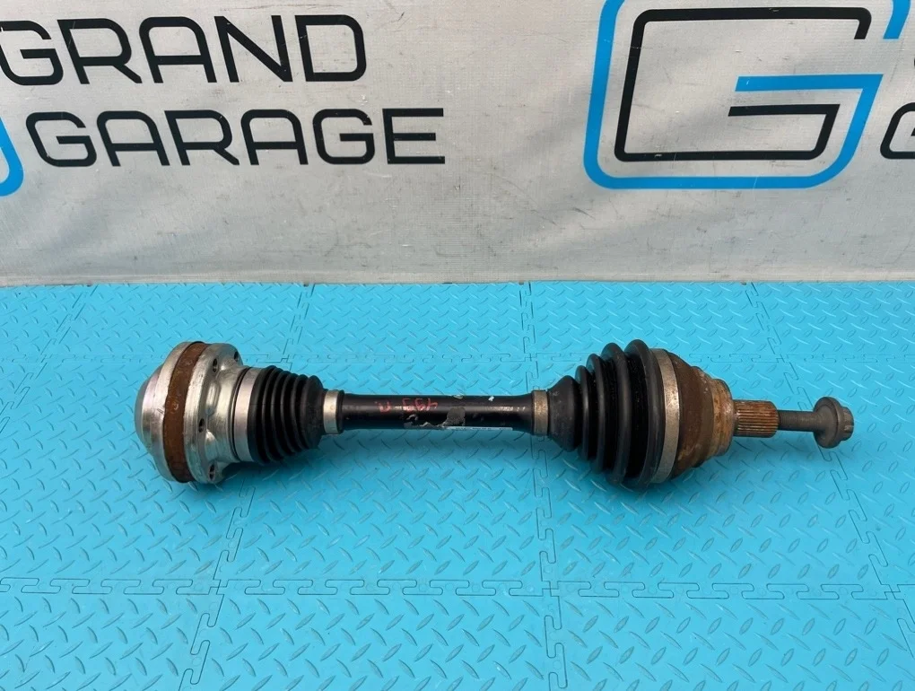 Привод Volkswagen Scirocco 2009 1K0407271EE 137 CAWB 2.0, передний левый