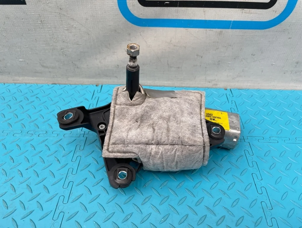 Моторчик стеклоочистителя Ford Explorer 2011 BB5Z17508B U502 T35PDED 3.5, задний