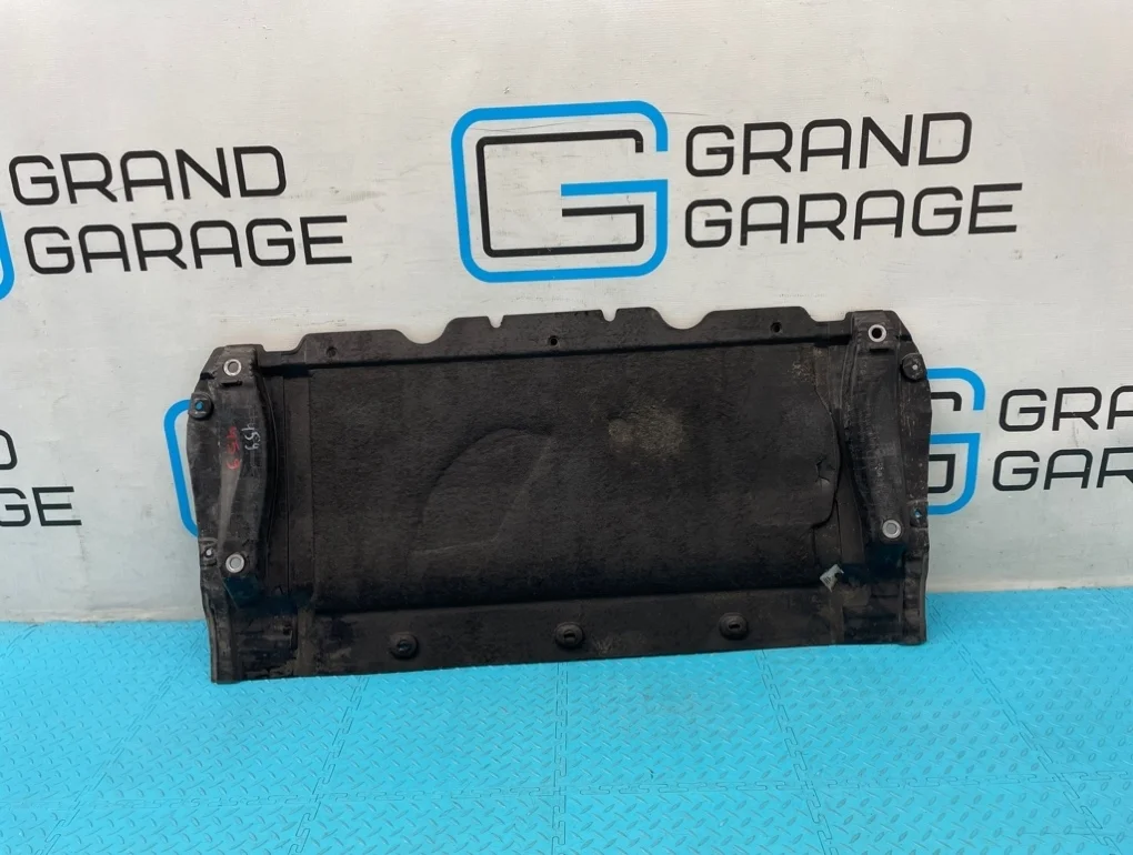 Защита двигателя Audi A6 2011 4G0863821F C7 CHVA 2.8