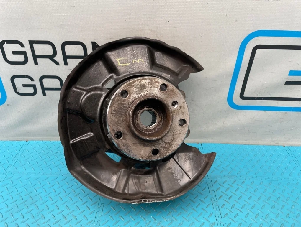 Кулак Bmw 3-Series 2013 33326792522 F30 N20B20B 2.0, задний правый