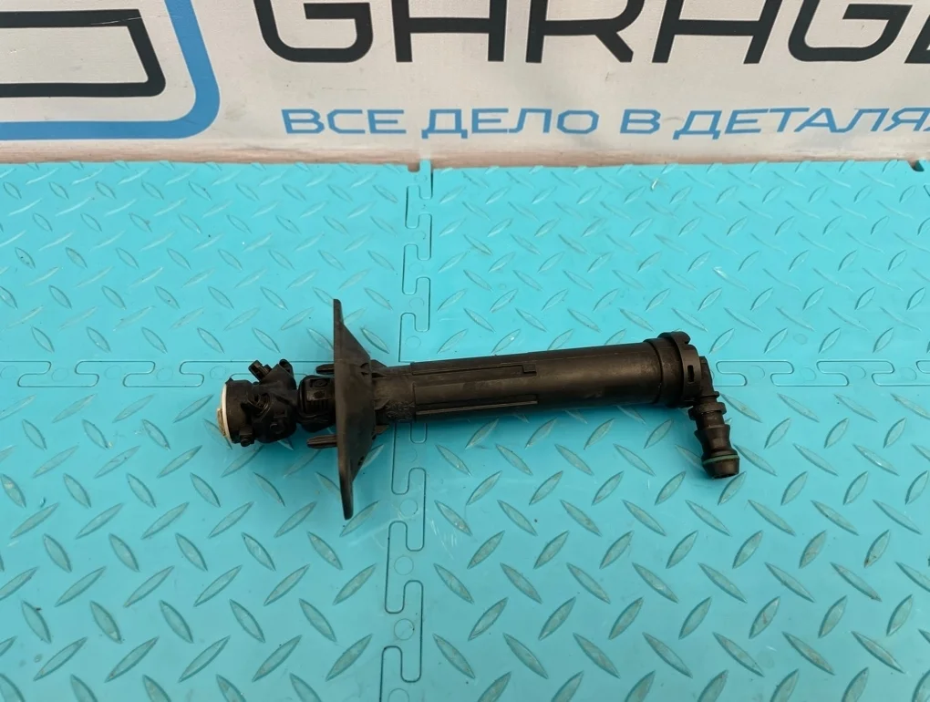 Форсунка омывателя фары Audi A6 2013 4G0955102 C7 CHVA 2.8, правая
