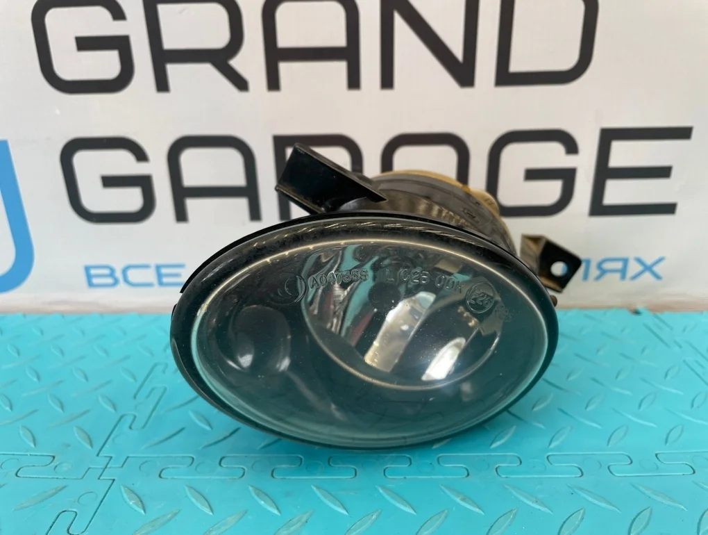 Фара противотуманная Volkswagen Touareg 2012 7P6941699 7P5 CGRA 3.6, передняя левая