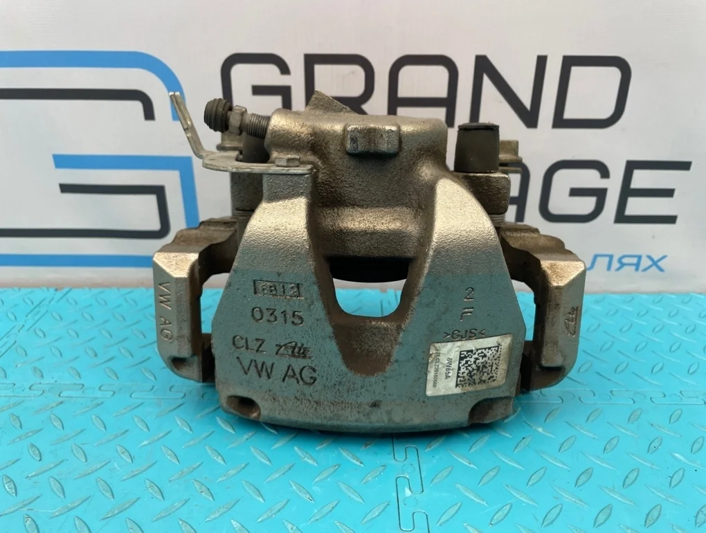 Суппорт Audi A4 2016 8W0615123 B9 CVKB 2.0, передний левый