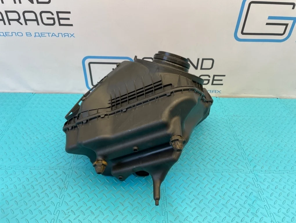 Корпус воздушного фильтра Audi A7 2011 4G0133836R 4GA CGWB 3.0