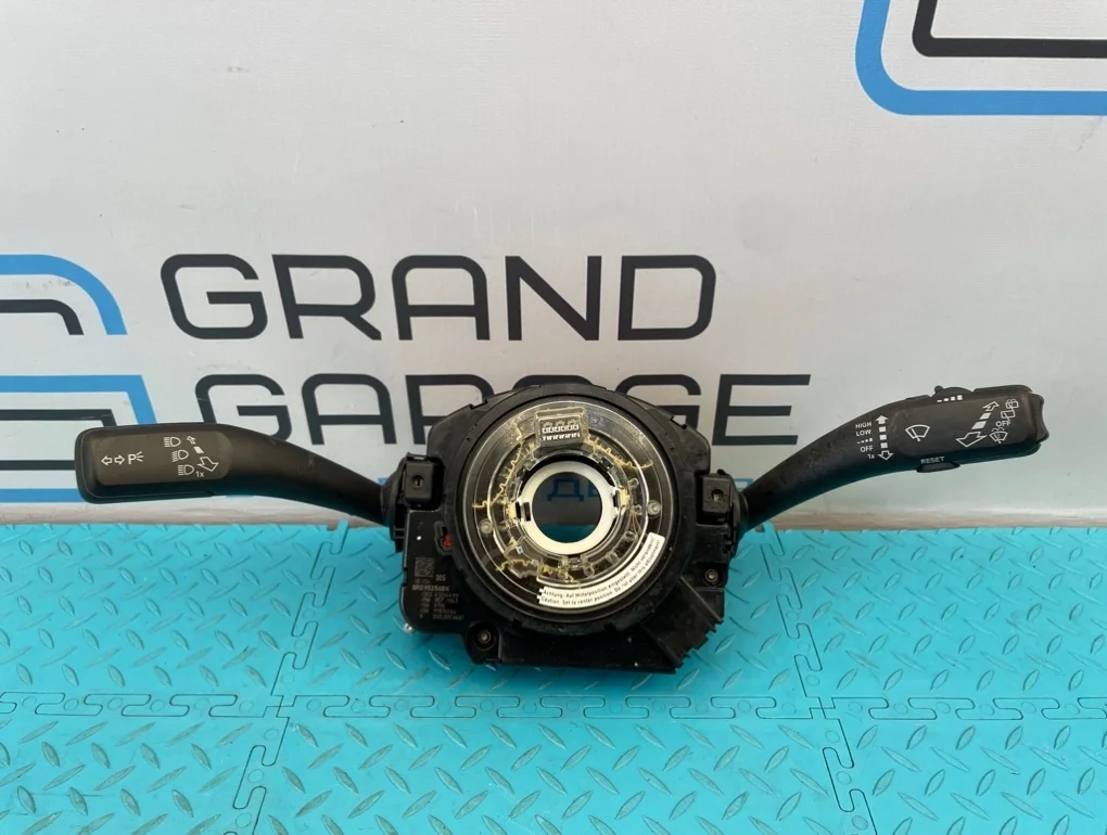 Переключатель подрулевой Audi A4 Allroad 2011 8R0953502J 8KH CDNC 2.0