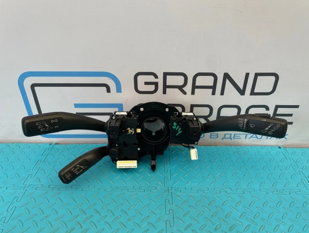 Переключатель подрулевой Volkswagen Touareg 2012 7P6953502 7P5 CGRA 3.6