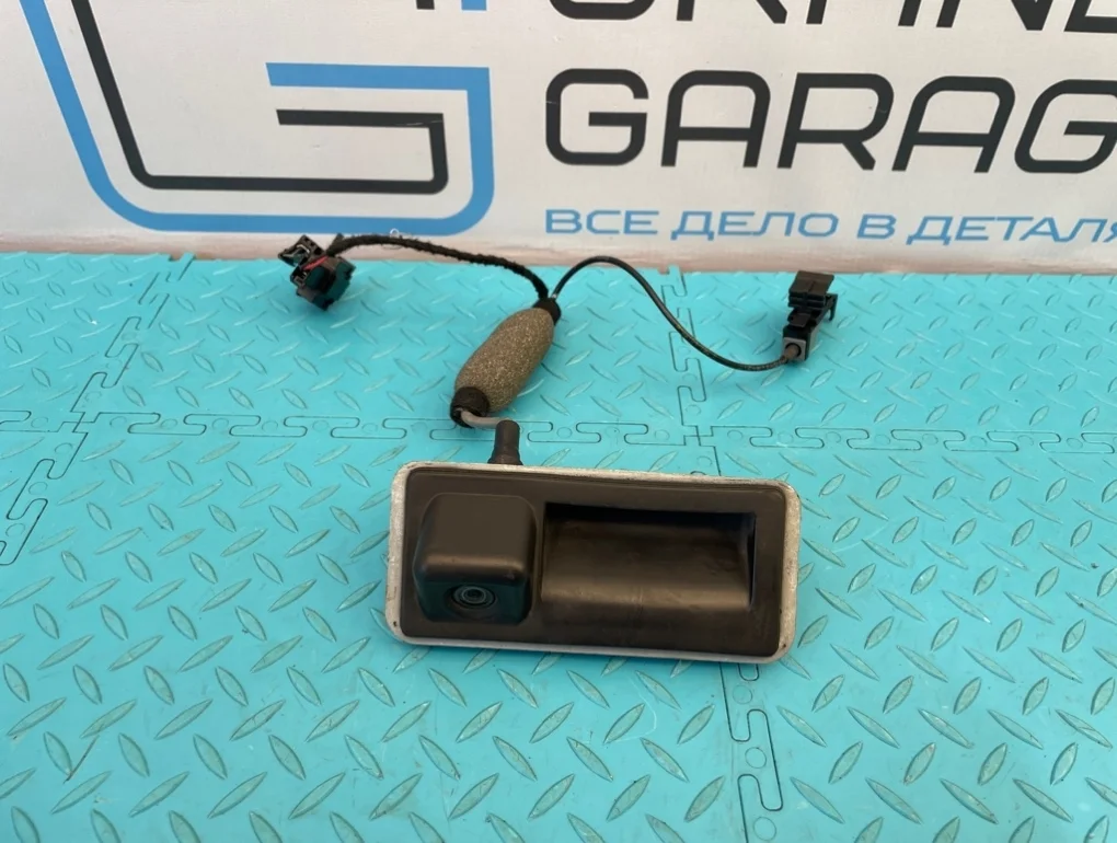 Кнопка багажника Audi Q3 2012 5N0827566AA 8UB CPSA 2.0