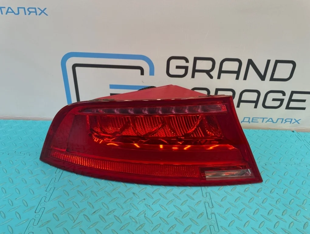 Фонарь Audi A7 2011 4G8945095 4GA CGWB 3.0, левый