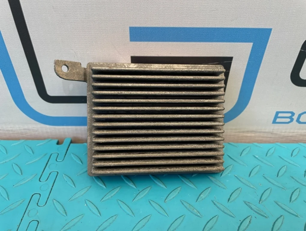 Резистор отопителя Mercedes-Benz V-Class 2005 A0028215051 W639 112.951 3.2