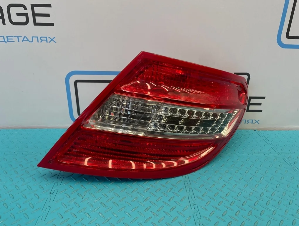 Фонарь Mercedes-Benz C-Class 2010 A2048202064 W204 271.860 1.8, правый