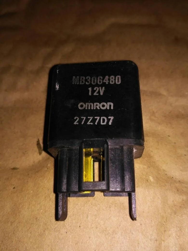 Б.у. реле MITSUBISHI mitsubishi MITSUBISHI mitsubishi