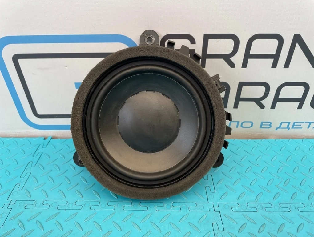 Динамик Volvo Xc70 2009 30797726 BZ B6324S 3.2