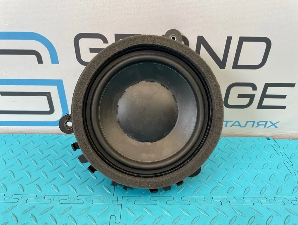 Динамик Volvo Xc70 2009 30797726 BZ B6324S 3.2