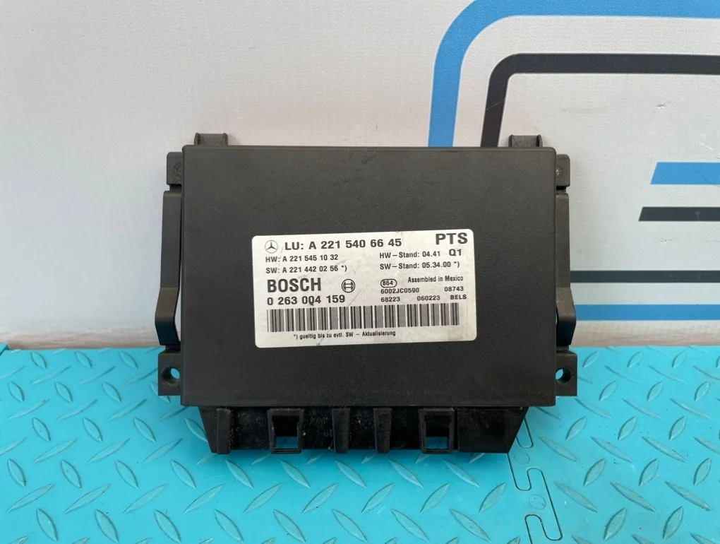 Блок парктроника Mercedes-Benz S-Class 2006 A2215406645 W221 273.961 5.5