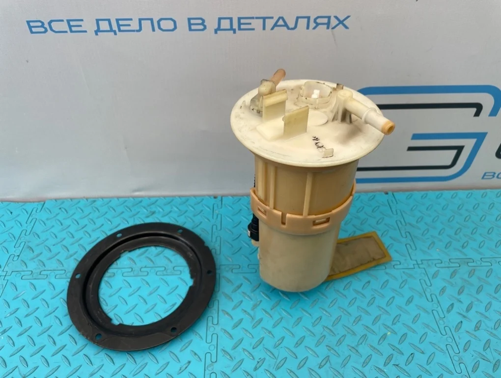 Насос топливный Mitsubishi Pajero 2010 1760A297 V93W 6G72 3.0