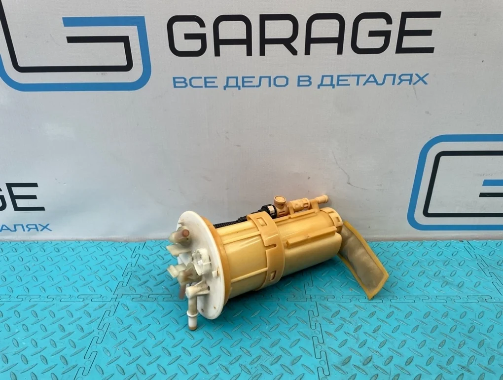 Насос топливный Mitsubishi Pajero 2004 MR990881 V73W 6G72 3.0