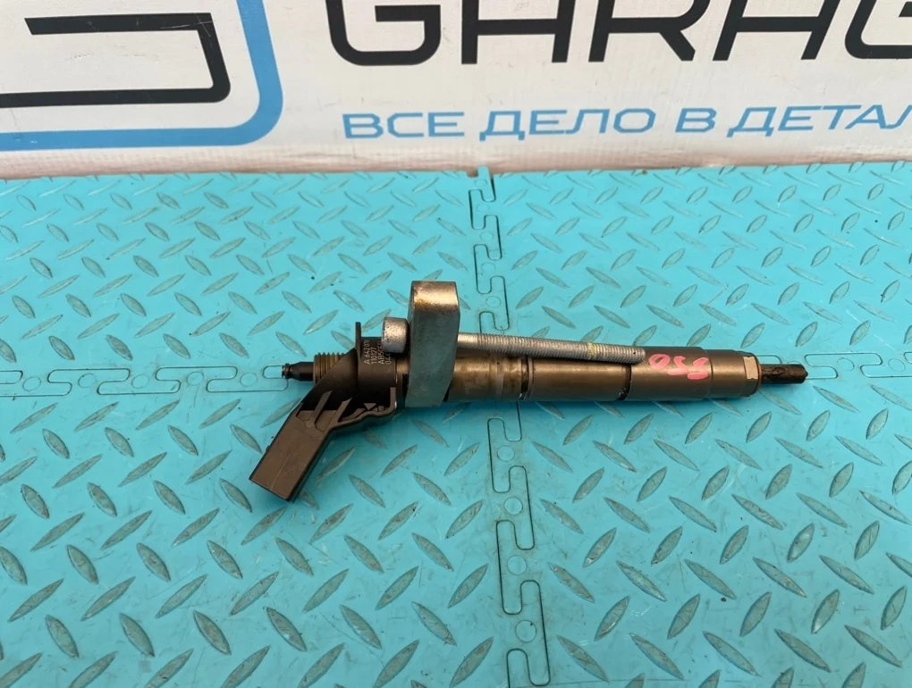 Форсунка топливная Mercedes-Benz Gl-Class 2011 A6420701487 X164 642.820 3.0