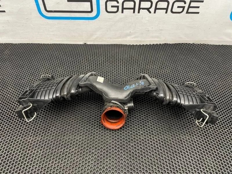Патрубок воздушный Mercedes-Benz E-Class 2009 A6420900042 W212 642.850 3.0