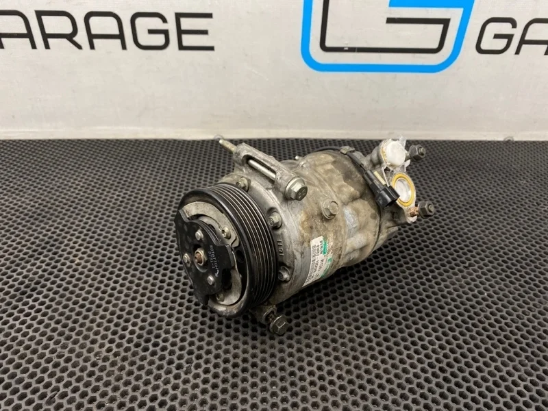 Компрессор кондиционера Land Rover Range Rover Sport 2010 LR010723 L320 AJ133 V8 5.0