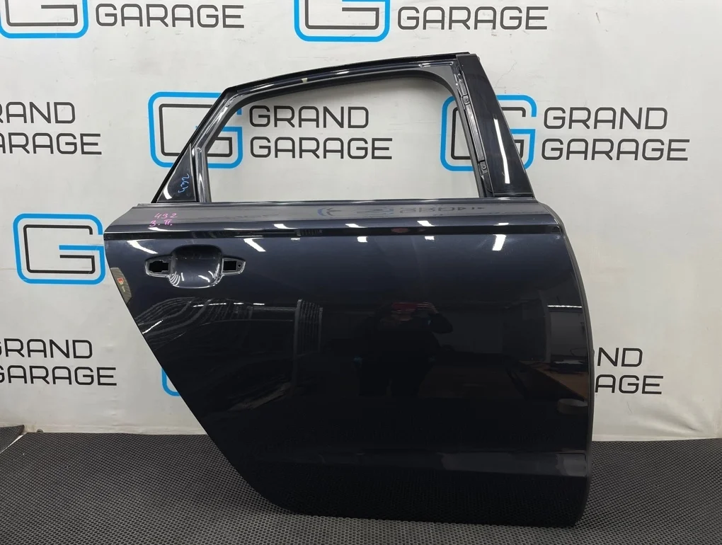 Дверь Audi A6 2014 4G5833052 C7 CDNB 2.0, задняя правая