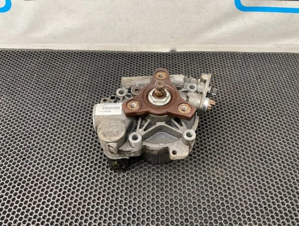 Муфта включения заднего моста Audi Tt 2007 0BR525554 8J3 BUB 3.2