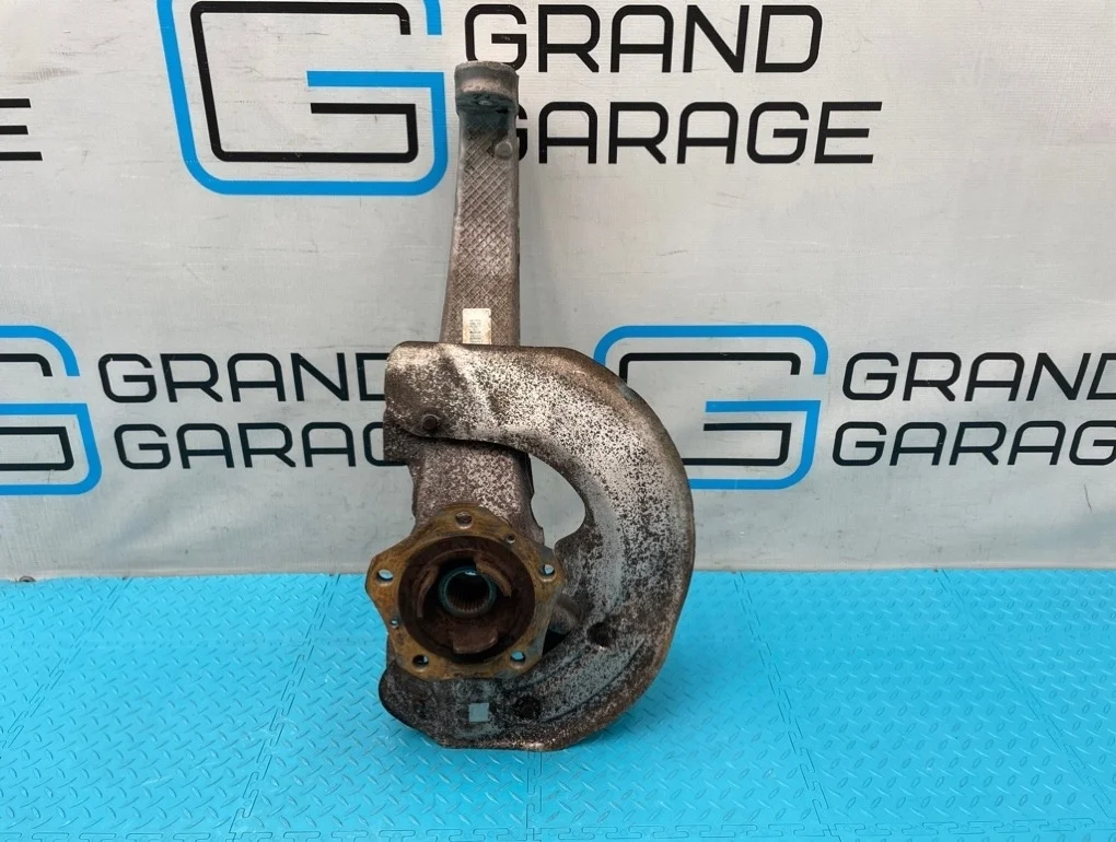 Кулак Porsche Panamera 2010 97034115704 970 M46.20 3.6, передний левый