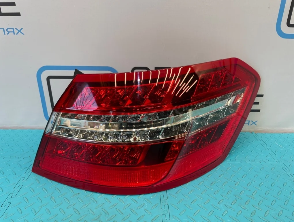 Фонарь Mercedes-Benz E-Class 2012 A2129060658 W212 276.952 3.5, правый