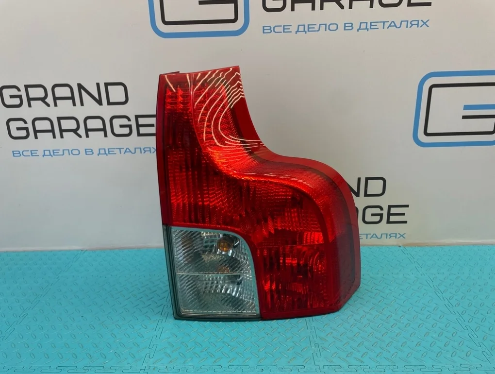 Фонарь Volvo Xc90 2009 31213382 C B6324S 3.2, правый