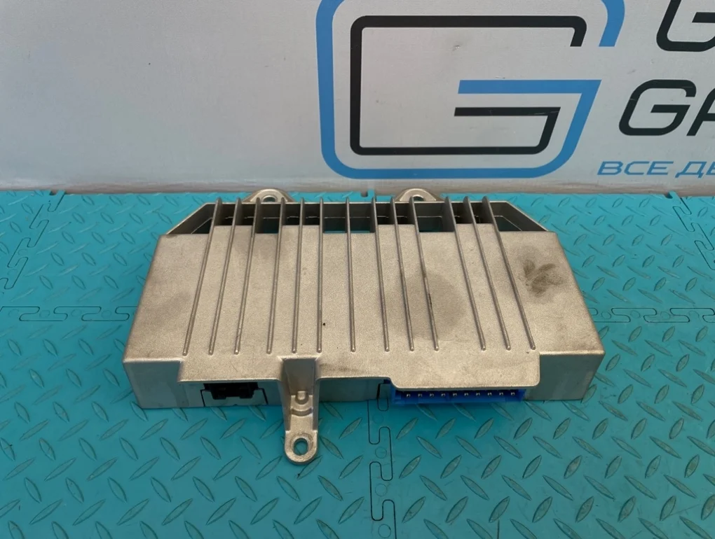 Усилитель звука Porsche Cayenne 2013 95864530200 958 M55.02 3.6