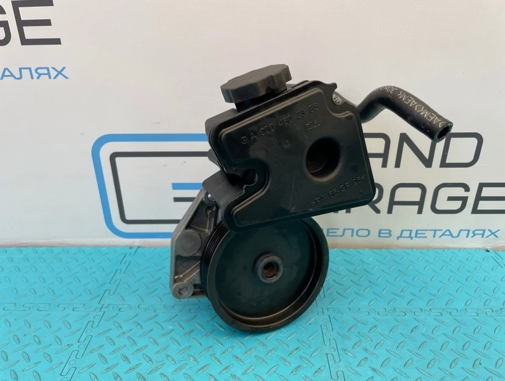 Насос ГУР Mercedes-Benz C-Class 2006 A0054661601 W203 272.920 2.5