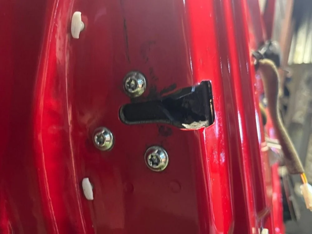 Замок двери передней левой Chevrolet Lacetti