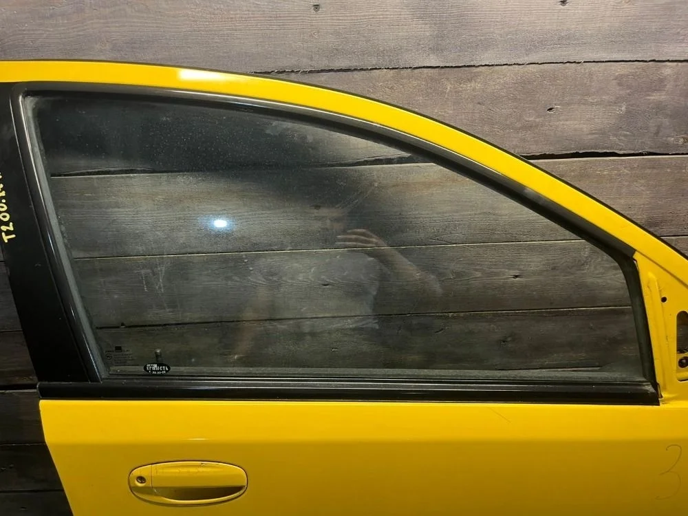 Стекло передней правой двери Chevrolet aveo т200