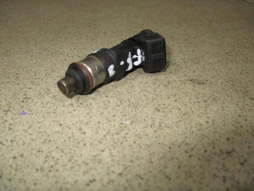 Форсунка топливная Ford Focus 3